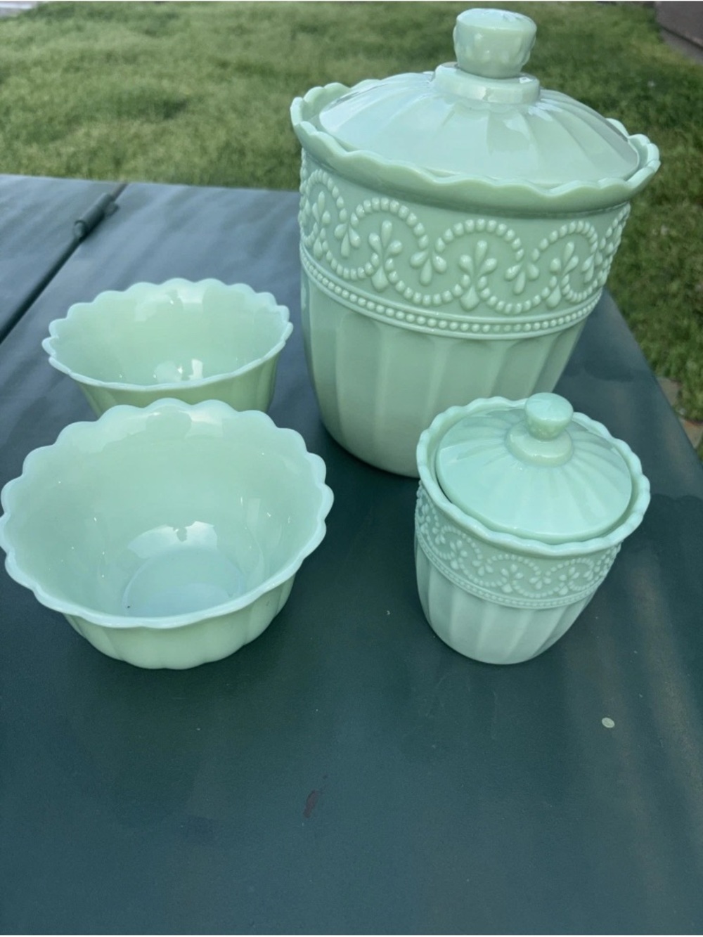Pioneer Woman Timeless Beauty Jadeite Cookie Jar, Sugar Bowl And 2 Bowls 5.3”